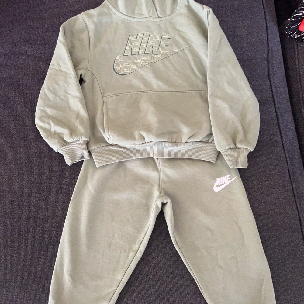 Nike Kids Olive Green Sweatpants Set